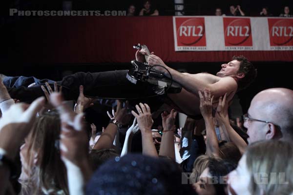THE HYENES VS CALI - 2009-10-21 - PARIS - Le Bataclan - 